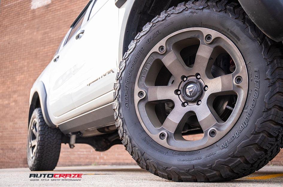 FORD RANGER BEAST BLACK MACHINED WITH DARK TINT